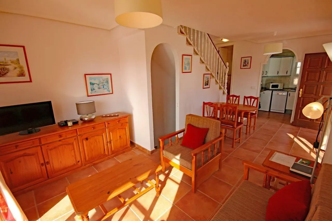 Las Dunas 2 By Rentmedano Pretty 2 Bedroom Villa, Ocean Views, Pool And Wifi El Medano  El Medano (Tenerife)