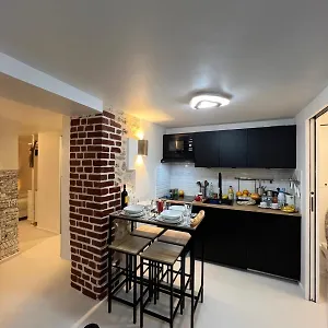 https://superbe-appartement-montmartre-sacre-coeur.fr-paris.fr